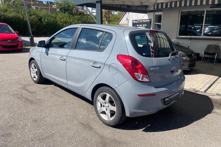 Grøn Hyundai i20 fra 2014