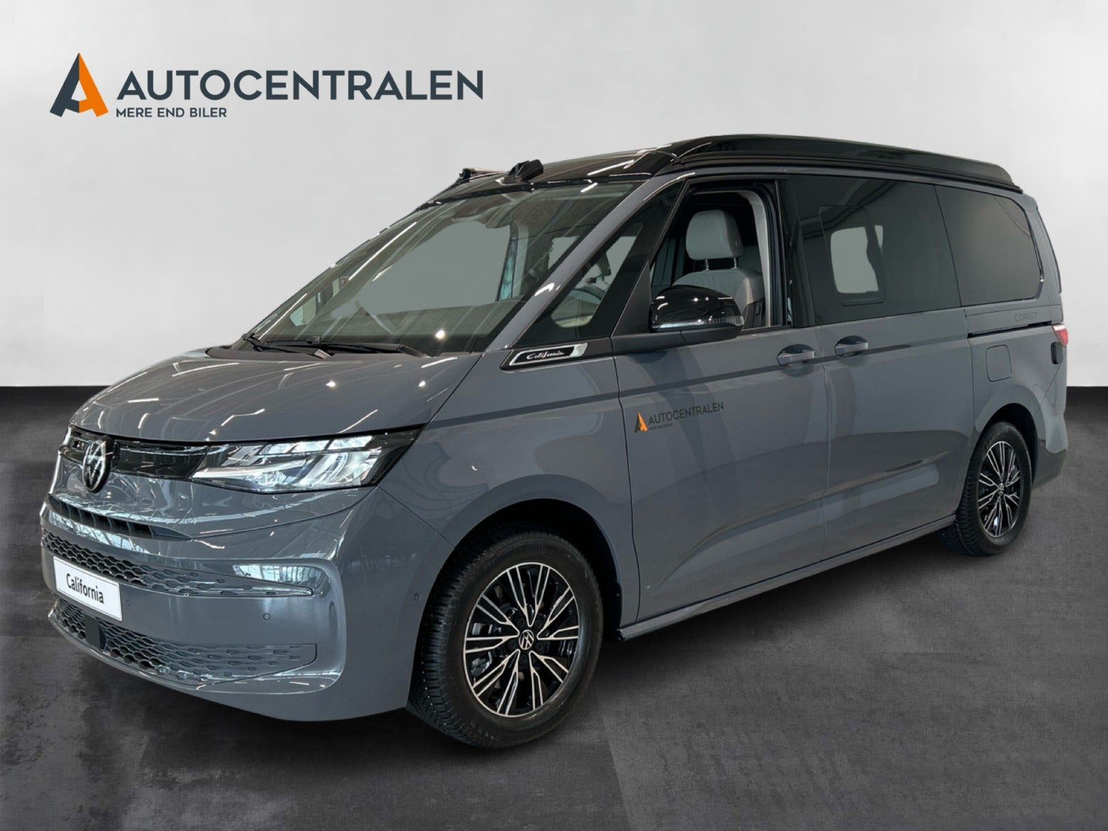 Grå VW California fra 2025