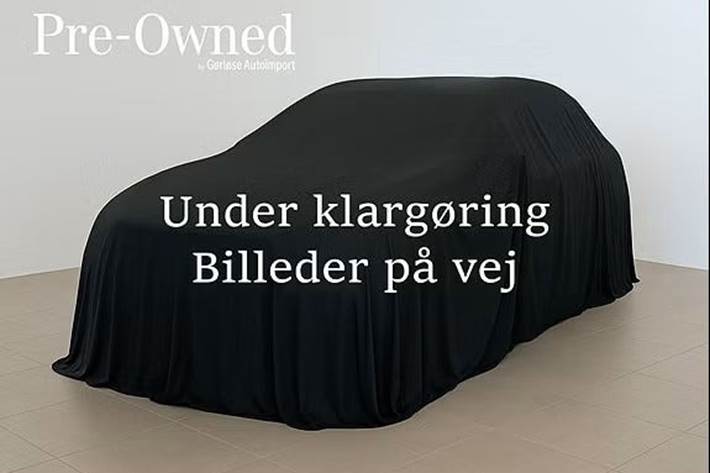Sort Tesla Model Y fra 2023