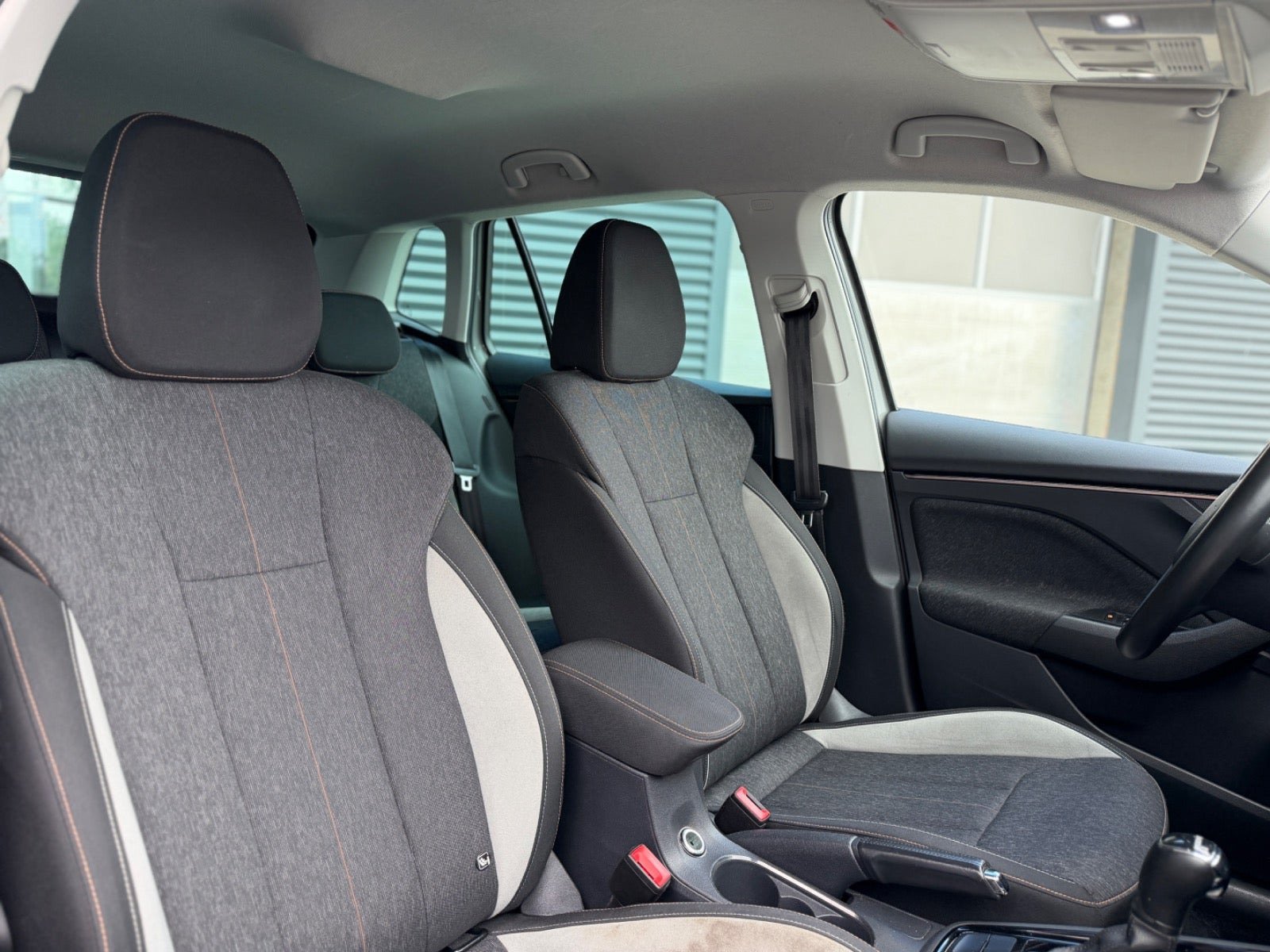 Grå Skoda Kamiq fra 2020