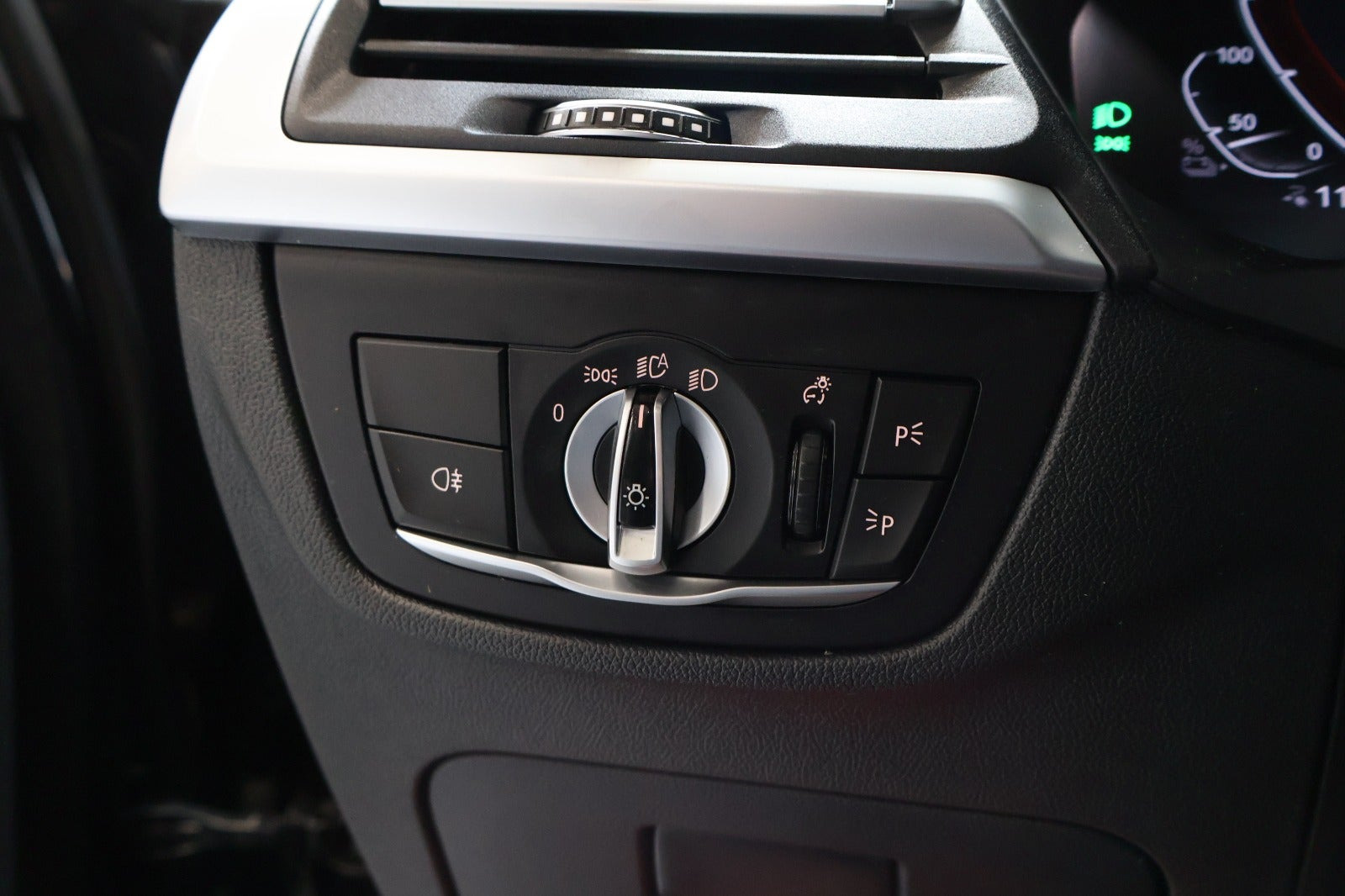 Sort BMW iX3 fra 2022