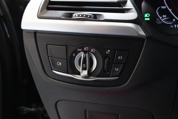 Sort BMW iX3 fra 2022