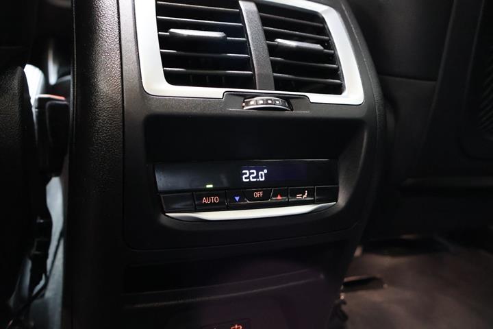 Sort BMW iX3 fra 2022