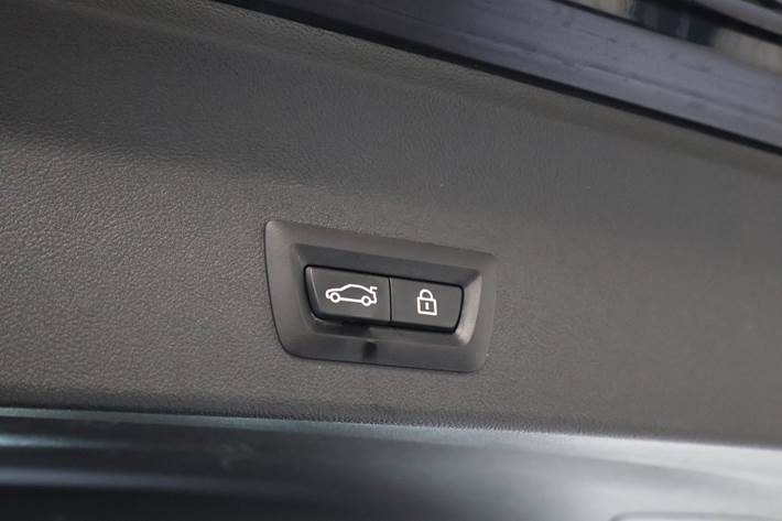 Sort BMW iX3 fra 2022
