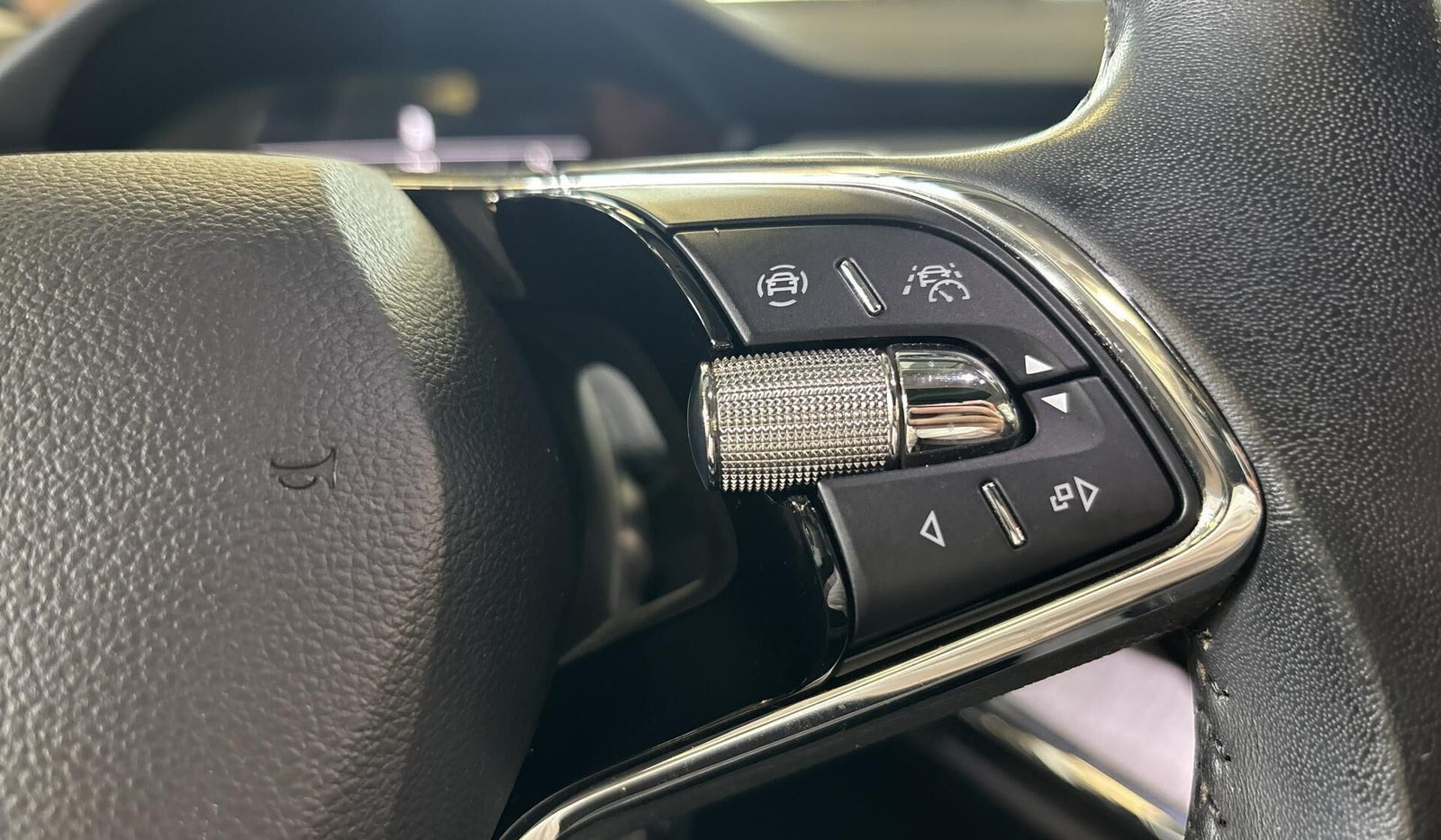 Sort Skoda Enyaq fra 2022