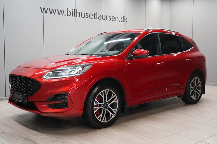 Rød Ford Kuga fra 2020