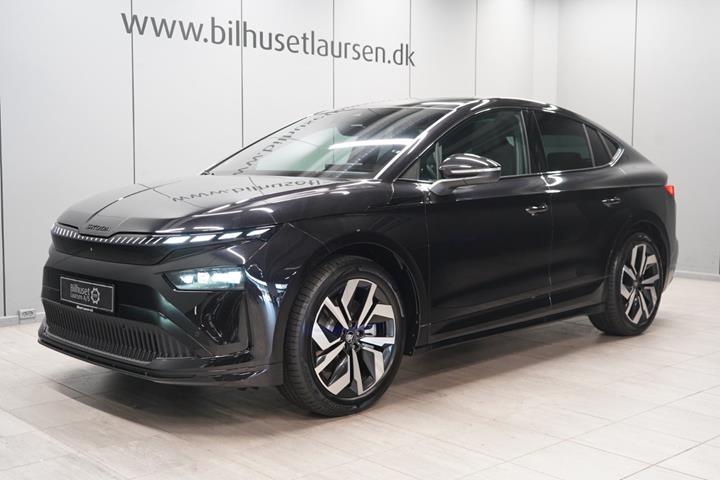 Sort Skoda Enyaq fra 2026 set udefra