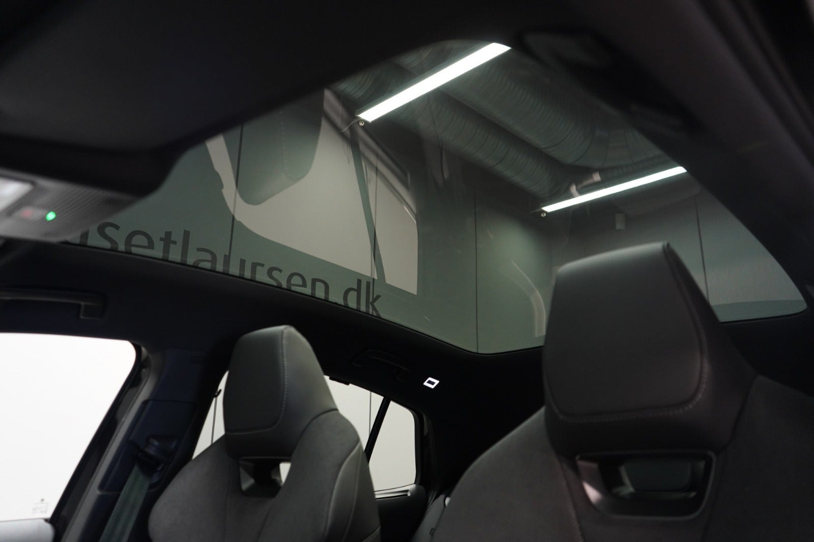 Sort Skoda Enyaq fra 2026