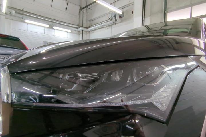 Sort Skoda Enyaq fra 2024