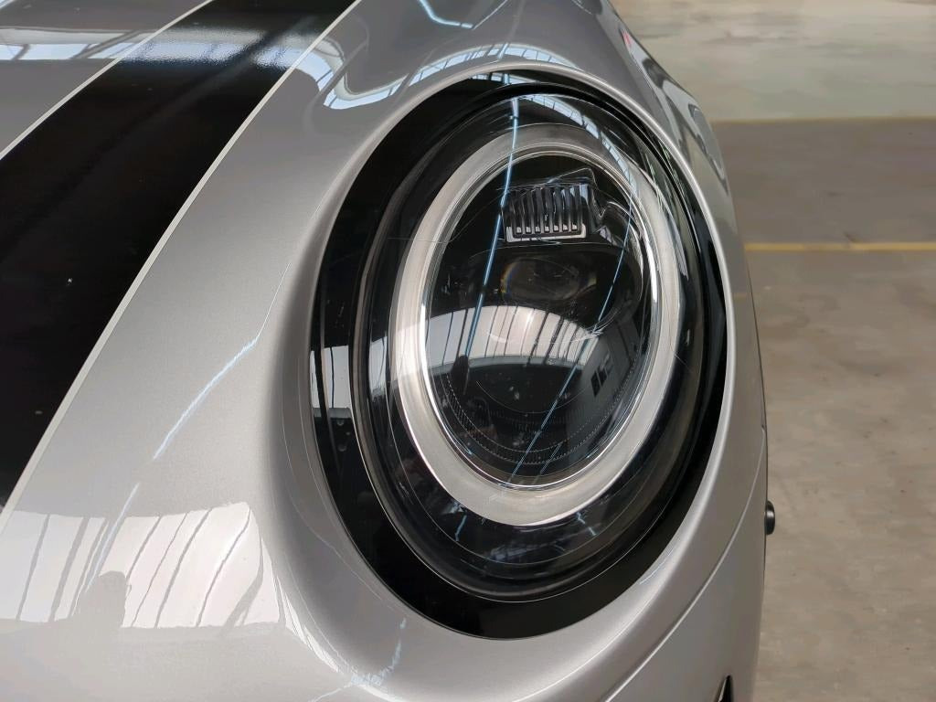 Sølv Mini Cooper SE fra 2023