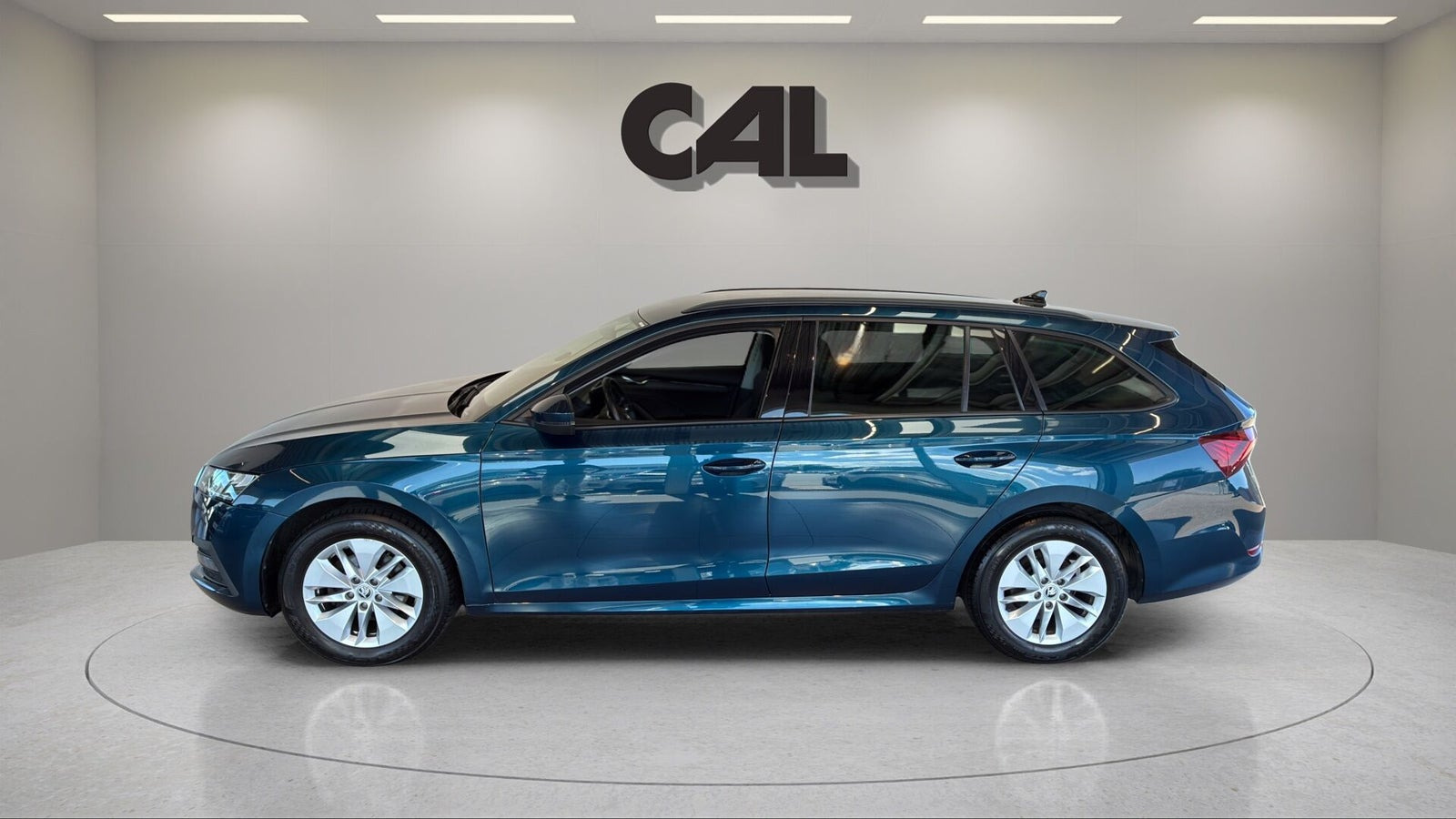 Blå Skoda Octavia fra 2021