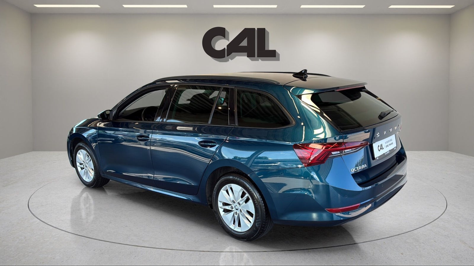 Blå Skoda Octavia fra 2021