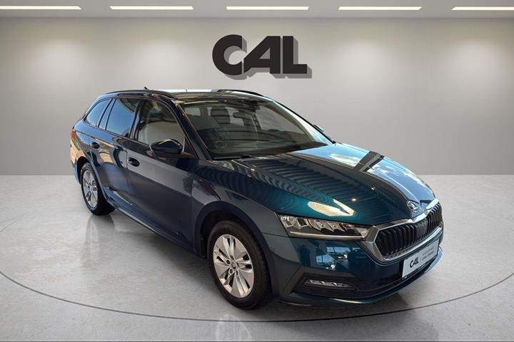 Blå Skoda Octavia fra 2021