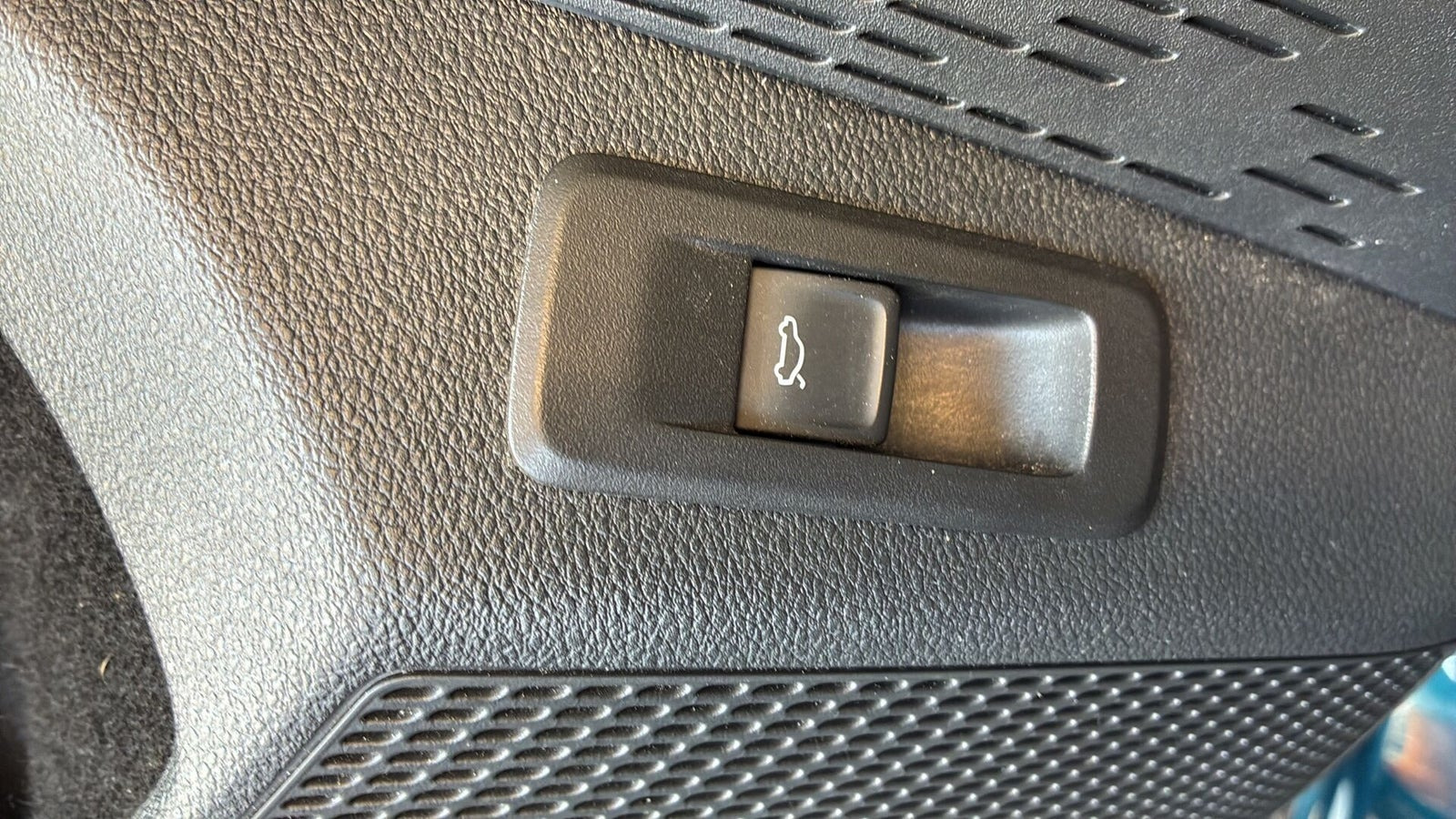 Blå Skoda Octavia fra 2021