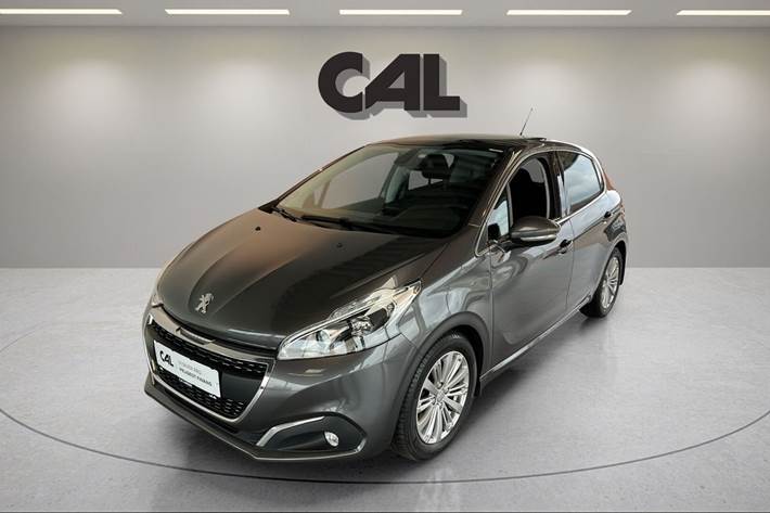 Grå Peugeot 208 fra 2019