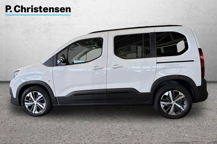 Hvid Peugeot e-Rifter fra 2025
