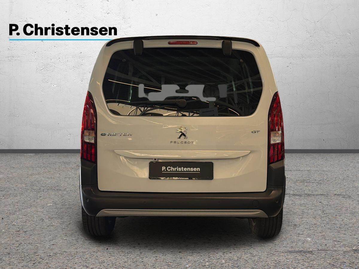 Hvid Peugeot e-Rifter fra 2025
