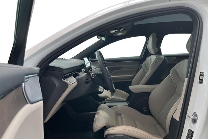Hvid Volvo ES90 fra 2026