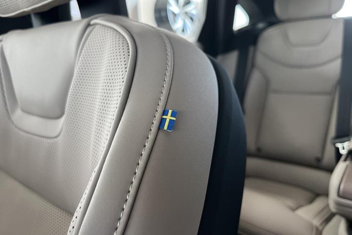 Hvid Volvo ES90 fra 2026