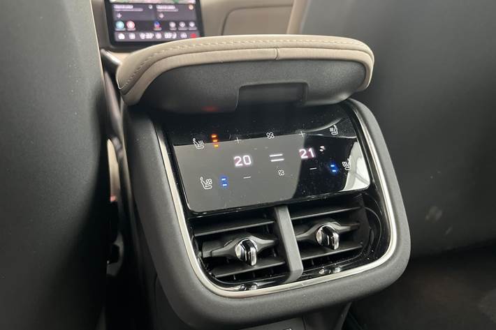 Hvid Volvo ES90 fra 2026