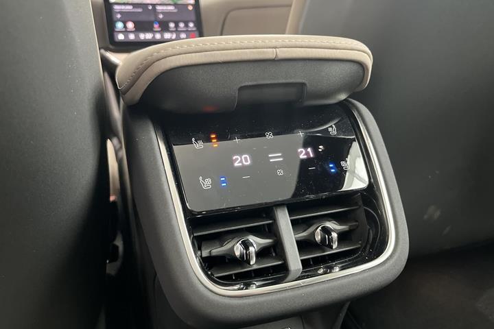 Hvid Volvo ES90 fra 2026