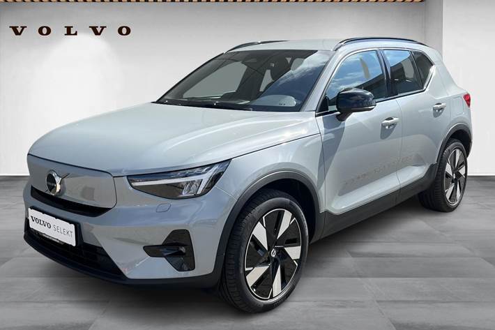 Grå Volvo EX40 fra 2025