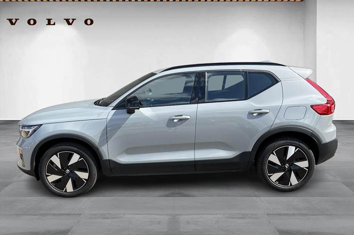 Grå Volvo EX40 fra 2025