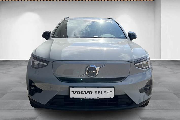 Grå Volvo EX40 fra 2025