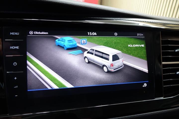 Sort VW Transporter fra 2022