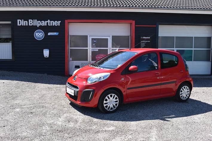 Rød Citroën C1 fra 2013