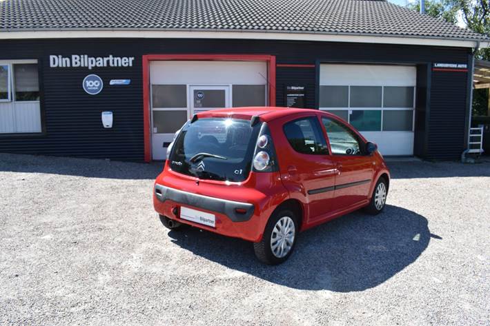 Rød Citroën C1 fra 2013