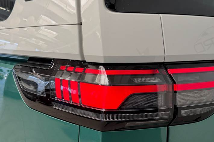 Grøn VW ID.Buzz fra 2025