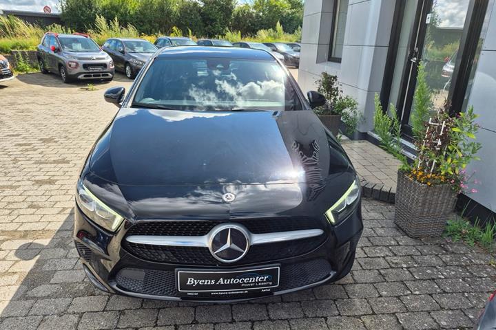 Sort Mercedes A250 e fra 2020