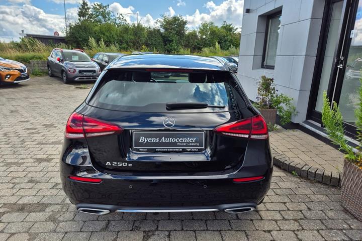 Sort Mercedes A250 e fra 2020