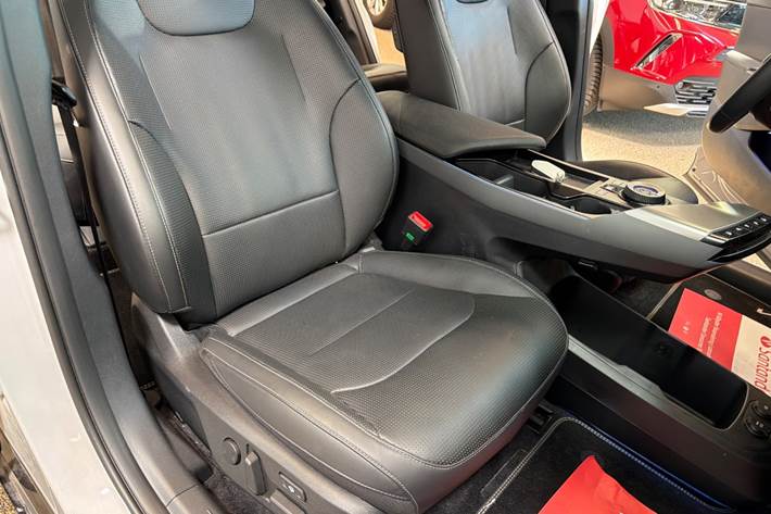 Beige Kia EV6 fra 2025