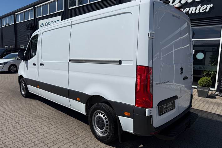 Hvid Mercedes Sprinter 315 fra 2023