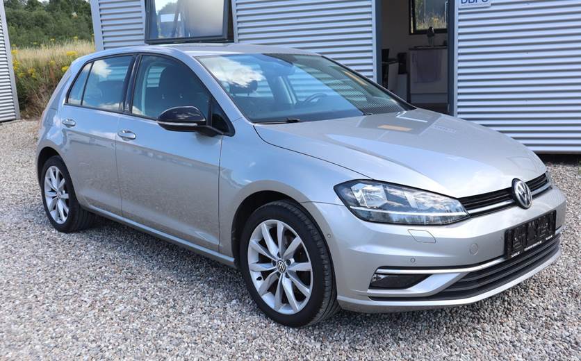 VW Golf VII 1,6 TDi 115 IQ.Drive DSG