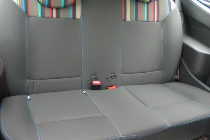 Sølv Renault Twingo fra 2014