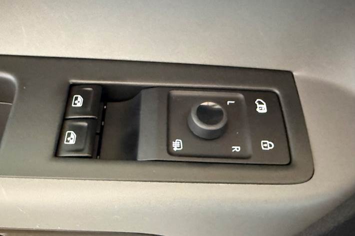 Hvid VW ID.Buzz fra 2023