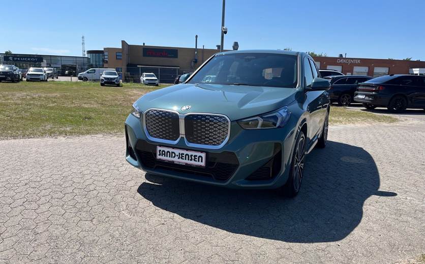 BMW iX1 xDrive30 M-Sport Premium