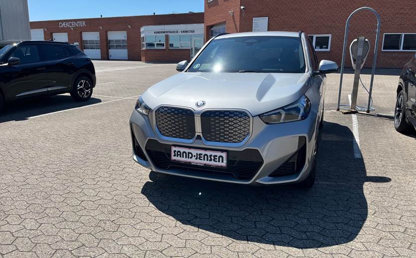 BMW iX1 xDrive30 Fully Charged M-Sport