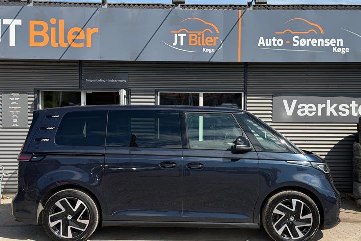 Blå VW ID.Buzz fra 2024
