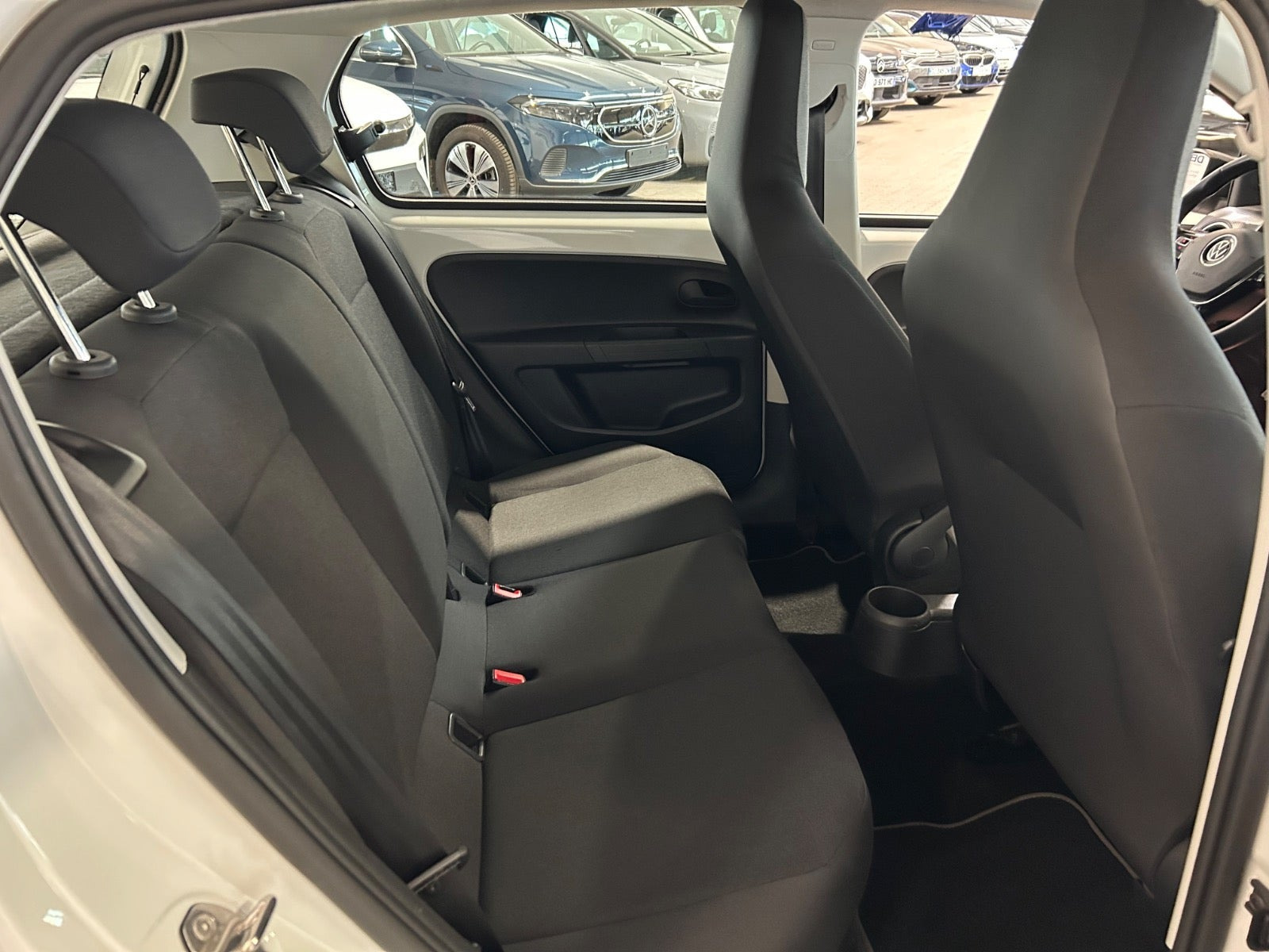 Hvid VW E-UP! fra 2020