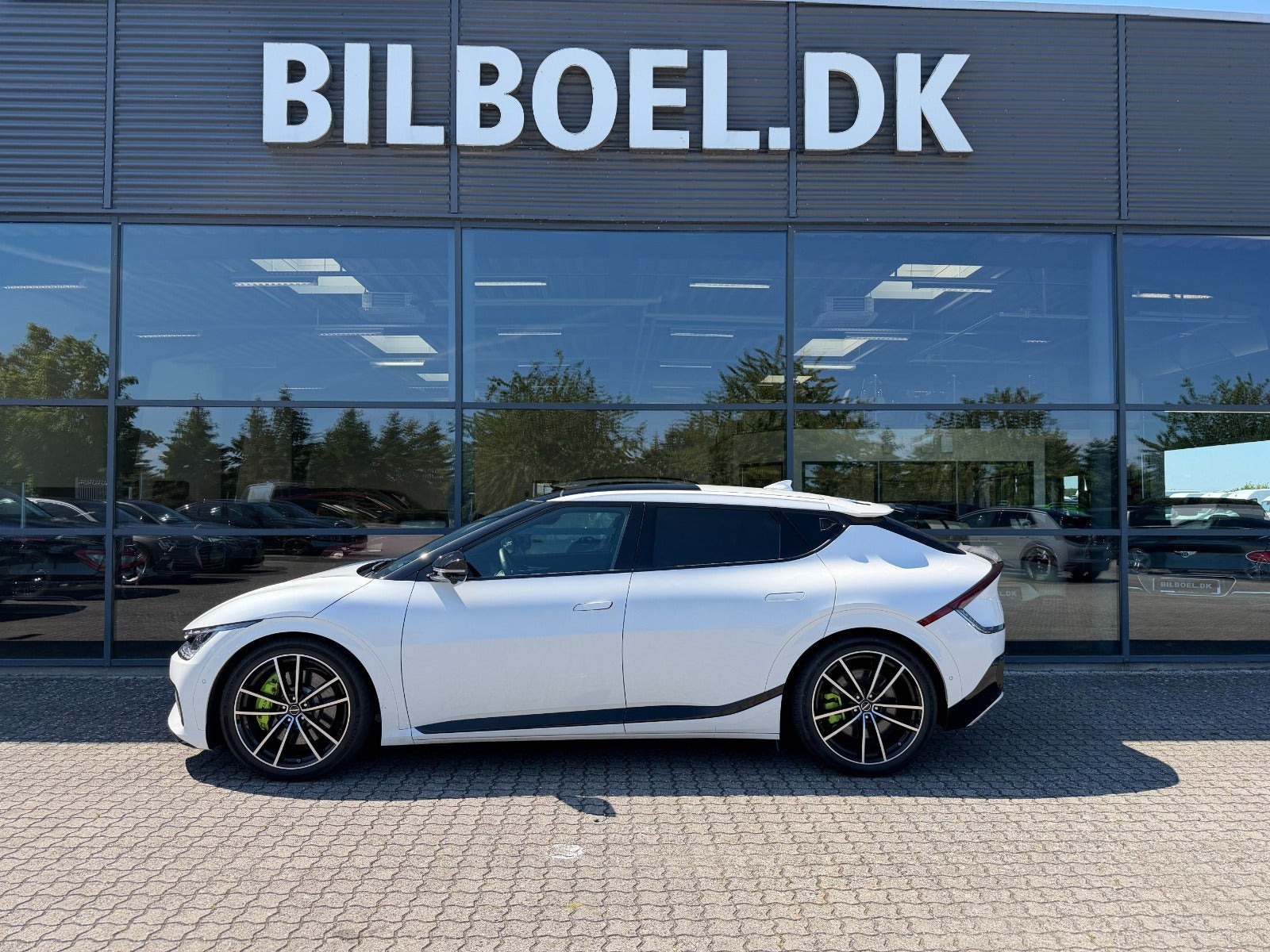 Hvid Kia EV6 fra 2024