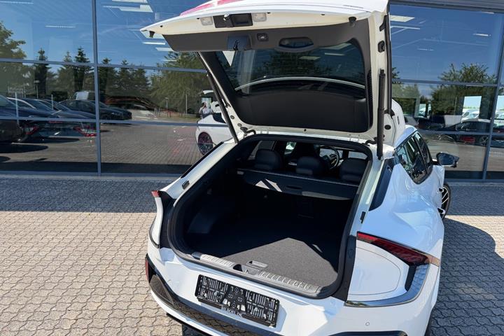 Hvid Kia EV6 fra 2024