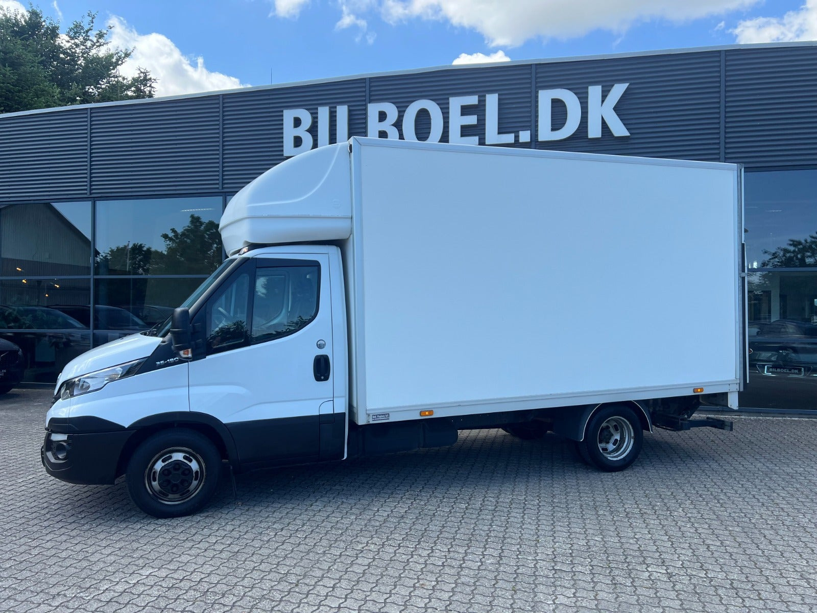 Hvid Iveco Daily fra 2019