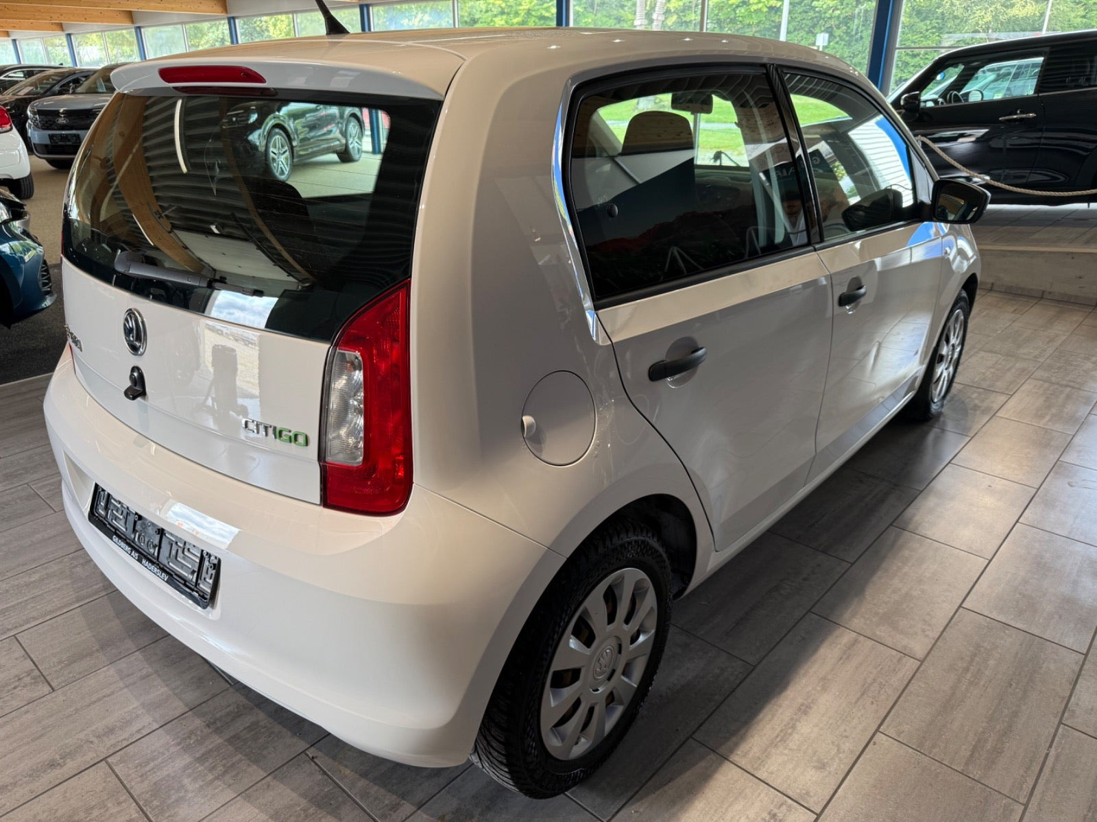 Hvid Skoda Citigo fra 2017