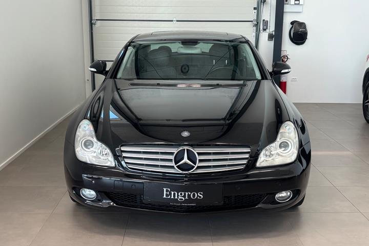 Grå Mercedes CLS500 fra 2007