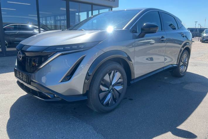Grå Nissan Ariya fra 2026