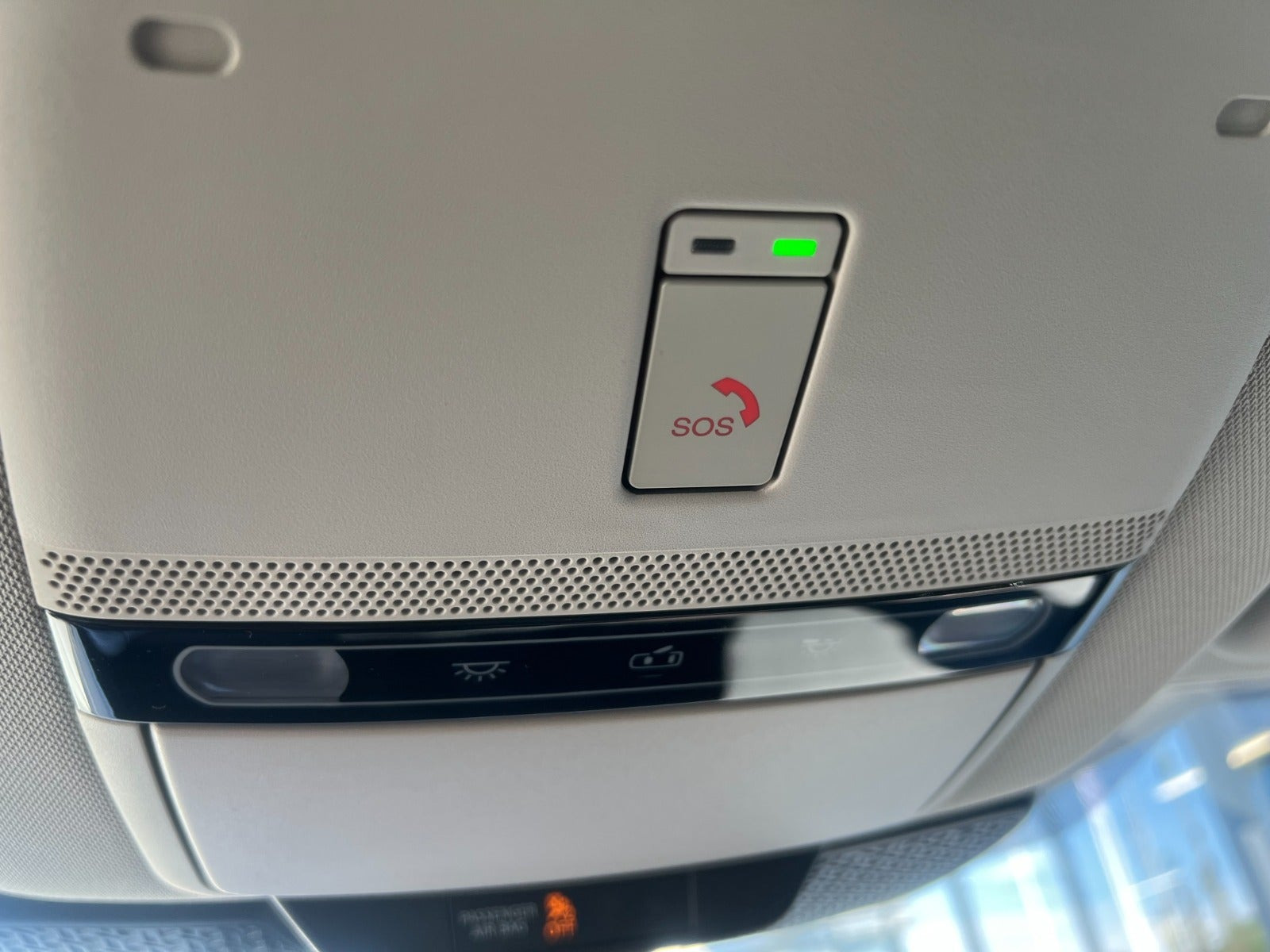 Grå Nissan Ariya fra 2026